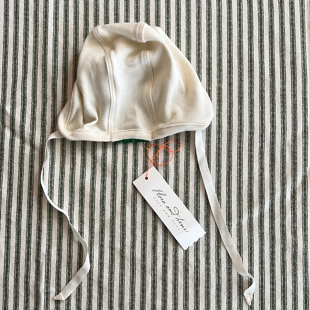 Flora and Henri baby cap - Picture 3 of 3